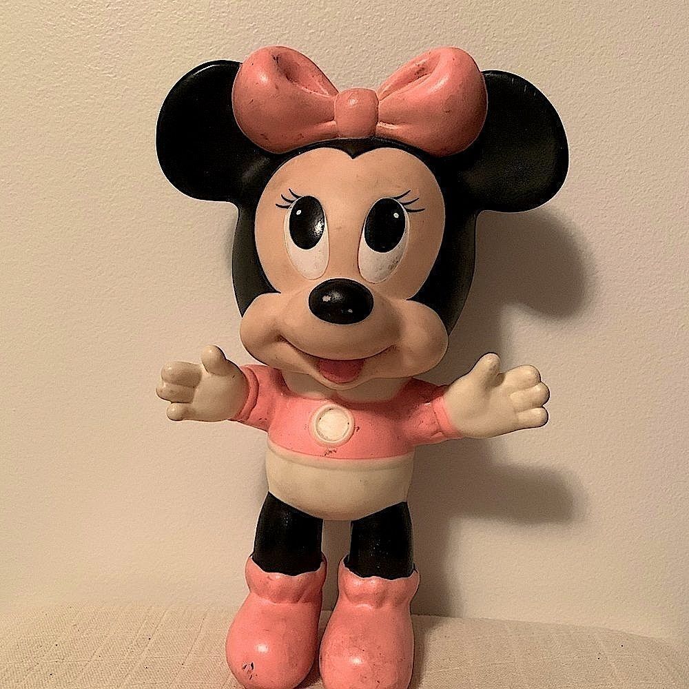 11" vintage vinyl minnie mouse